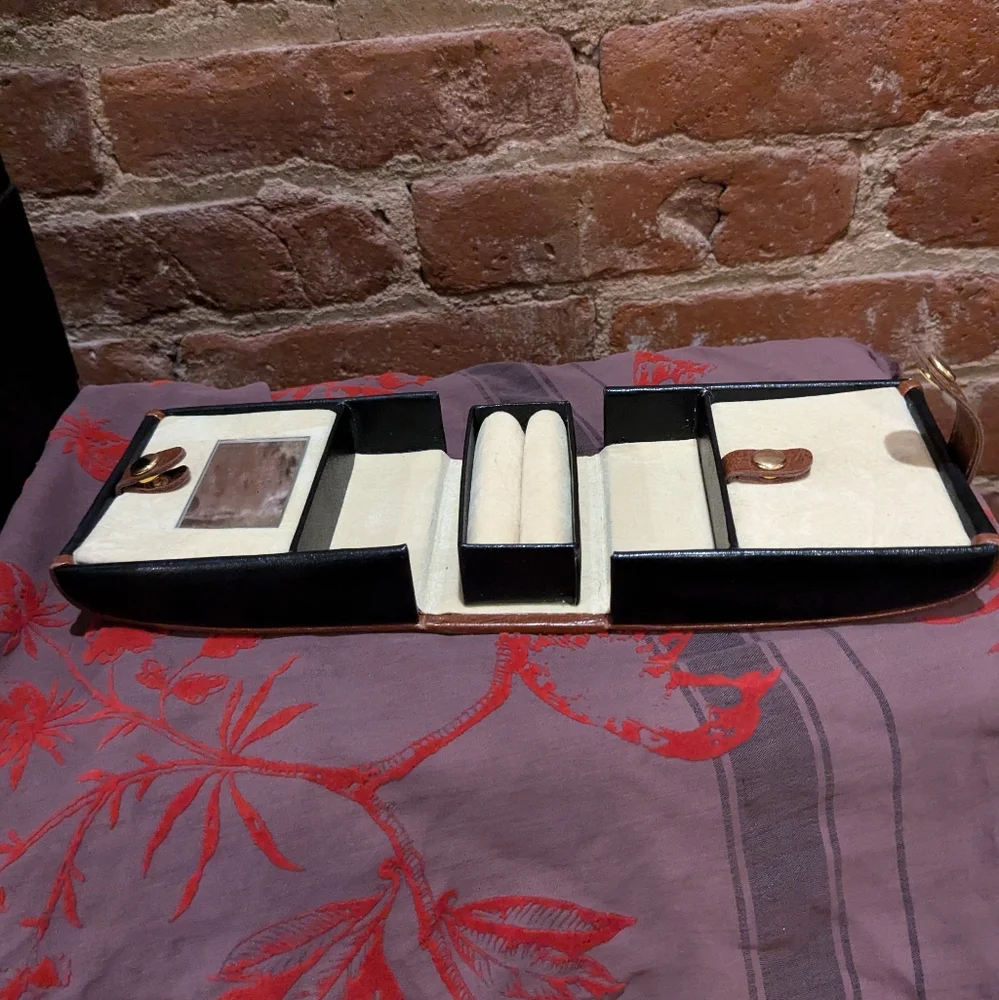 Vintage Small Leather Jewelry Travel Case Velvet Organizer Earrings and Rings